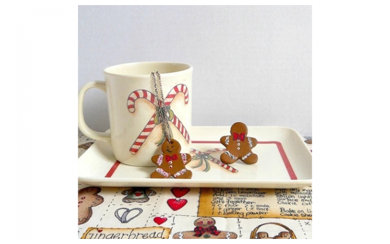 Gingerbread Man Jewelry Set by Katie King of Guidecentr.al